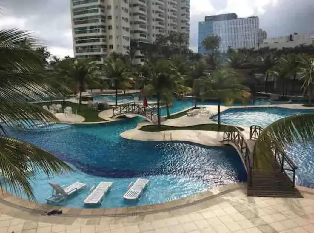 Apartamento Bora Bora Barra *